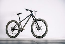 Brannigan and the New Commencal Meta HT AM - Video