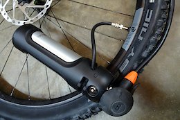 SKS RideAir Tubeless Inflation Bottle - Review