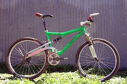 Staff Rides: RC's Time Machine - 1996 Mantis Pro Floater