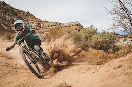 Carson Storch, Casey Brown, Aggy &amp; Vanderham Take A Desert Vacation - Video