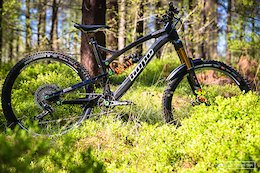 Bike Check: Dan Hole's Factory Tuned Hope HB160 - Steel City DH 2018
