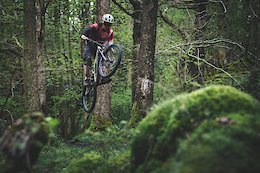 Photo: Joel Anderson Blasts Around Grizedale On A Stumpjumper