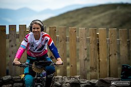 Pinkbike Poll: Do You Listen to Music While Riding?