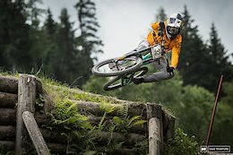 Qualifying Photo Report: Working 9 to 5 - Leogang World Cup DH 2018