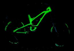 Bike Check: Brett Tippie's Glow-in-the Dark YT Capra 27 - Crankworx Innsbruck 2018