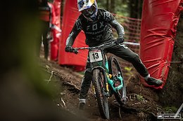 Video: Finn Iles &amp; Kate Courtney at the Final World Cup Race of 2018 - Fast Life