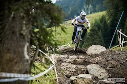Nina Hoffmann is coming from a 6th place finisher in La Bresse and is still building. She took the win in Brandnertal