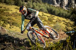 Video: Remy Absalon &amp; Elliot Trabac Shred the Vosges