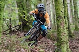 Video: Riding Annecy's Steep &amp; Gnarly Trails