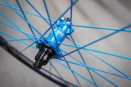 Review: Industry Nine's New Hydra Hubs Have 690 Points of Engagement