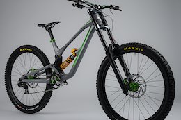 Adam Brayton's New Nukeproof Dissent World Cup Bike