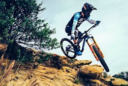 Giant Factory Off-Road Team Expands for 2019, Moves to Fox Suspension