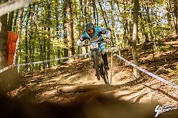Video: The Struggles of a Downhill Racer From A Flat Country