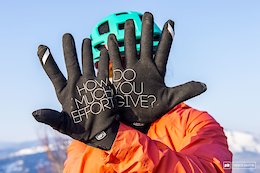 Ridden &amp; Rated: 5 Women's Gloves for Shoulder Season