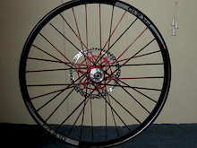 New Industry Nine rear wheel, with Hope Saw-blade floating rotor.