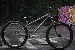 Rocky Mountain Flow size L

Custom retro graphics, raw paint w/clear coat.

Flow EX rims / King Rr hub / Hope PR2 Ff.

Argyle Fork

Shimano Deore brake

XTR cranks 34 - 16T

Chromag Bar / seat / clamp / pedals

Raceface post

Kenda Small block 8 tires

26.5lbs