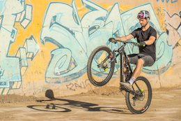 Video: Tips for Wheelies with the Drop &amp; Roll Tour's Duncan Shaw