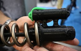 This Shock's Piston Disconnects at High-Frequencies  - Taipei Cycle Show 2019