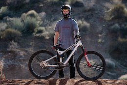 Video: Tom van Steenbergen Joins Hyper Bicycles