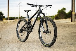 The New Craftworks ENR v1.1 High Pivot 160mm Enduro Bike