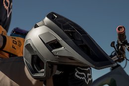 Fox Announces Full Details of Dropframe Trail Helmet