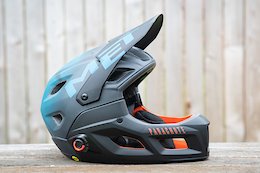 Review: MET's New Parachute MCR Convertible Full-Face Helmet