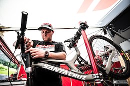 Suspension Setup Tips From 6 World Cup Technicians - Leogang DH World Cup 2019
