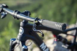 Video: Magura Concept Integrates Brake Hoses Into Handlebars for Cable-Free Cockpit