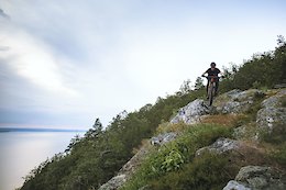 Post ride on the trails around Husqvarna

Philip dropping in on the cliff edge above Lake Vättern