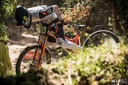 Practice Photo Report: Grappling with Gravity - Vallnord World Cup DH 2019