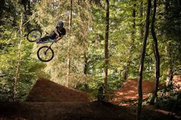 Video: Bringing Slopestyle to the Trails in 'Wake Up'
