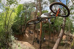Video: Long Jumps and Big Tricks at the Rock Metal Jam