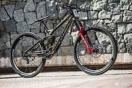 Bike Check: Charlie Harrison's Session 29er - Val di Sole World Cup DH 2019