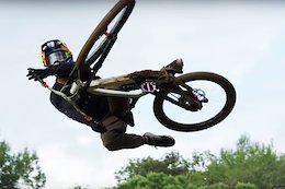 Video: Andreu Lacondeguy Rides his Own Freeride Training Compound