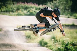Video: The New Calibre Triple B Tackles Sheffield's Finest Riding Spots