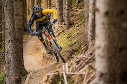 Video: Andrew Neethling Checks Out the Other Side of Leogang - Chasing Trail Ep. 29