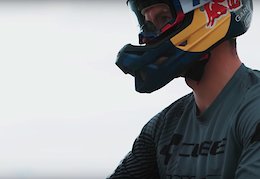 Video: What Makes a Great Enduro Racer - On Track with Greg Callaghan
