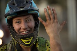 Getting to Know: Juliana Free Agent &amp; EWS Racer Laura Battista