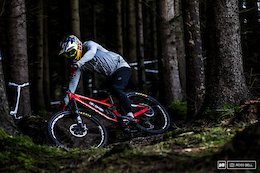 Greg Callaghan Signs for Another Two Years with Devinci