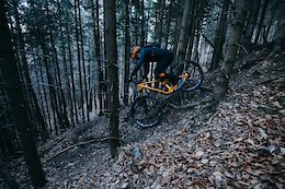 Video: EWS Privateer Matthias Stonig Training on the South Side of the Alps