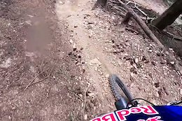 Video: Riding Dusty Trails in Queenstown - Loic Bruni POV