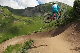 Video: Danny Hart Rides the Vink Link at Châtel Bikepark