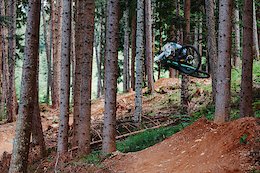 Video: Gabriel Wibmer Shreds his Local Trails on the New Status