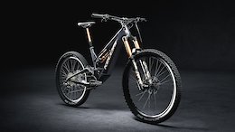 Kellys' New Theos eMTB Has a Robot-Built Carbon/Steel Thermoplastic Frame