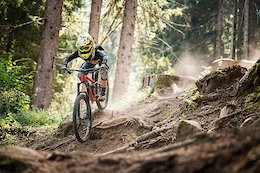 Video: 9 Year Old Rider Tames Val Di Sole's Black Snake World Cup Track