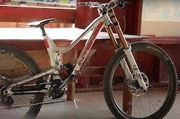 Video: Neko Mulally Tests the Prototype Intense Mullet DH Bike