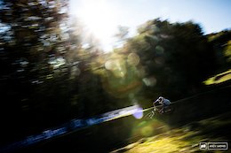 Camille Balanche looked on pace in this morning sun. The World Champ will be trying to back her performance from Leogang.