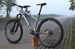 This Aluminum Gearbox Hardtail Has No Seat Stays