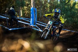Video: Winning Runs from the Lousa World Cup DH 2020 - Round 3
