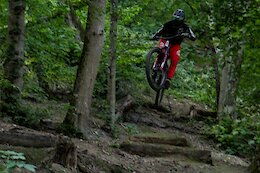 Raw Video: Loose Laps on Tight and Twisty Natural Trails
